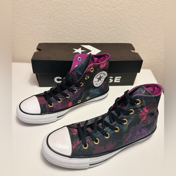 Converse Chunk Taylor All Star Hi 561641F Women's US7 Black and Pink Floral New - Picture 3 of 11
